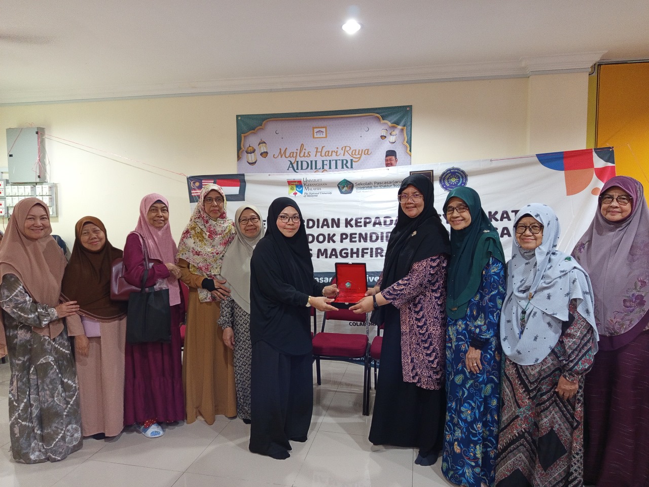 Kolaborasi Internasional: Dosen dan Mahasiswa UIKA Bogor Gelar PKM di Selangor Malaysia